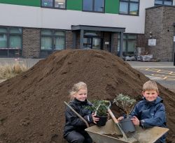 HortLoam donation to Green Park Primary and Nursery School